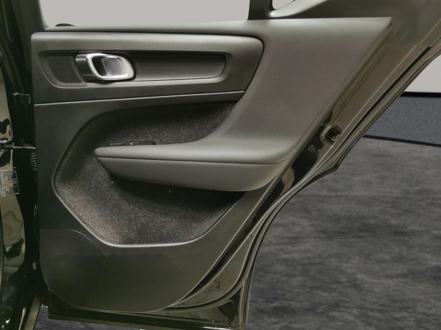 Used Volvo XC40 2024 for sale - 77639930: Photo 27