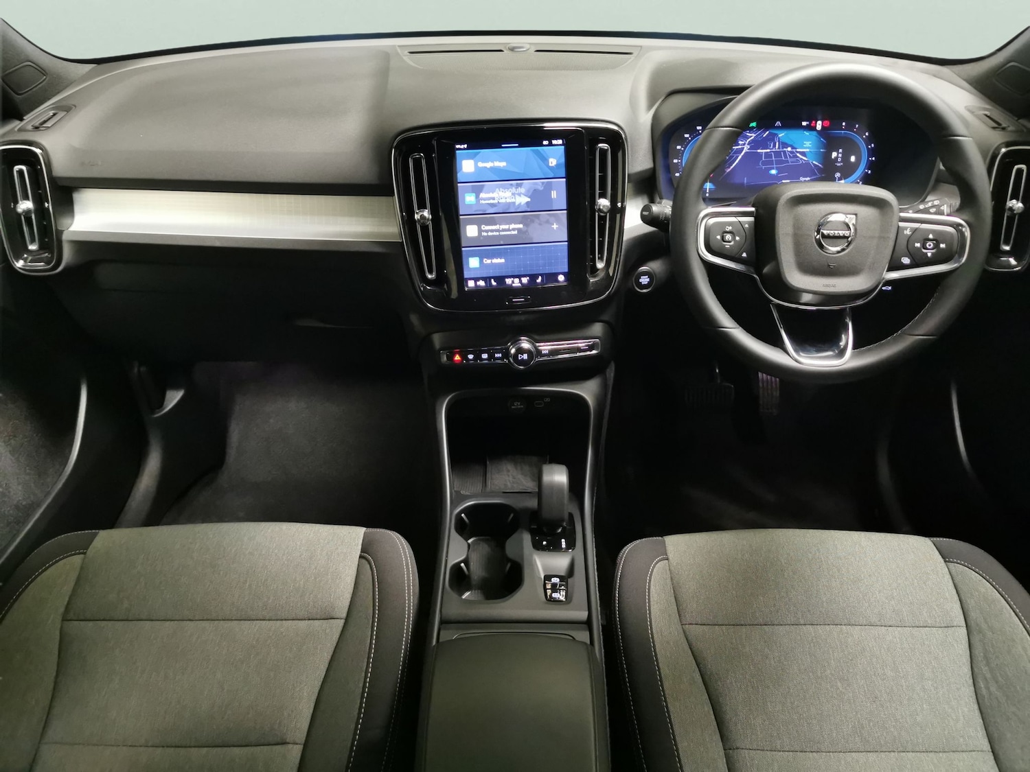 Used Volvo XC40 2024 for sale - 77639930: Photo 7