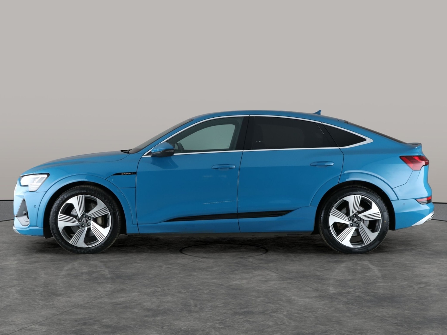 Used Audi e-tron 2021 for sale - 77653449: Photo 13