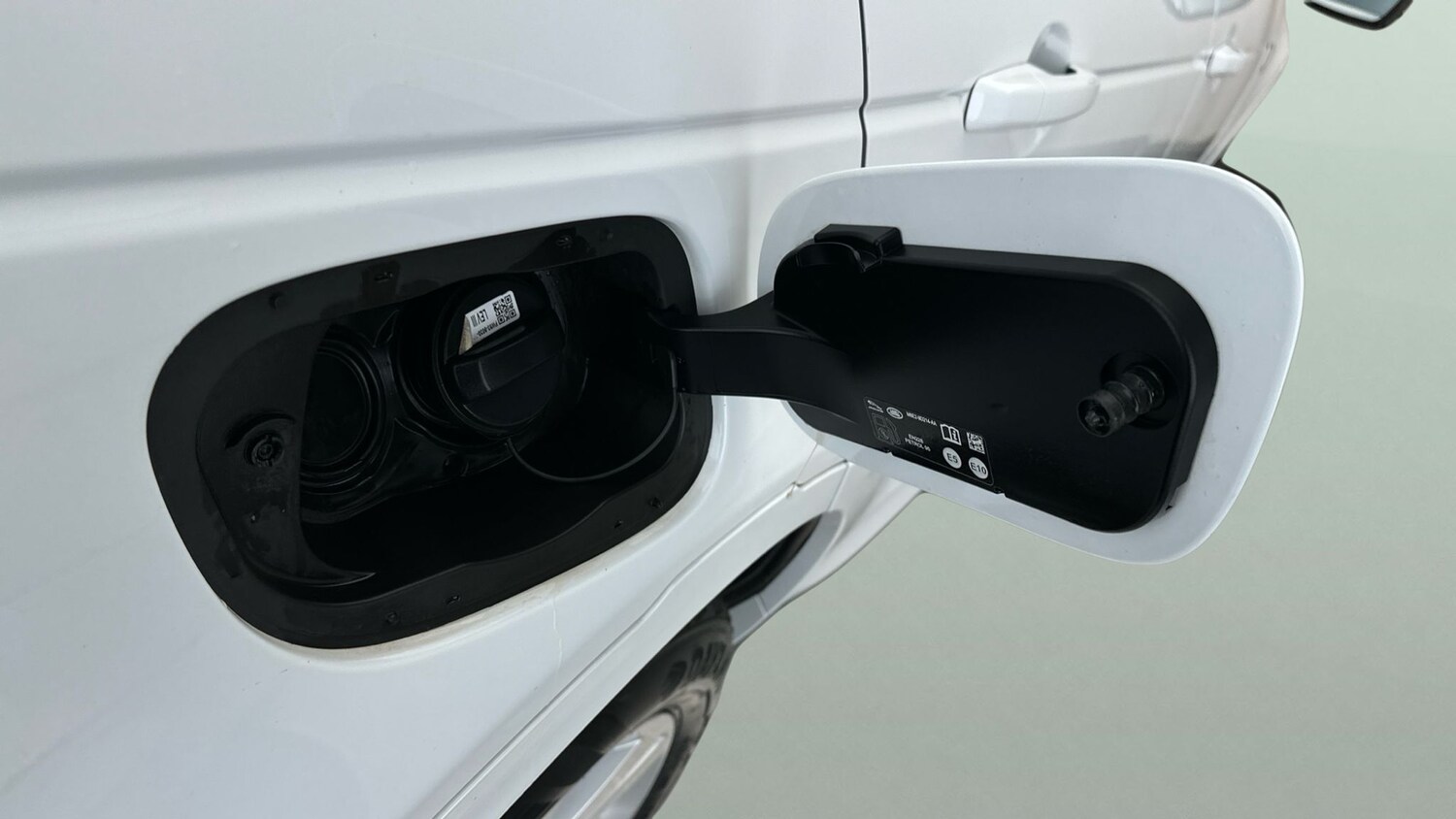 Used Land Rover Discovery Sport 2021 for sale - 77638252: Photo 12