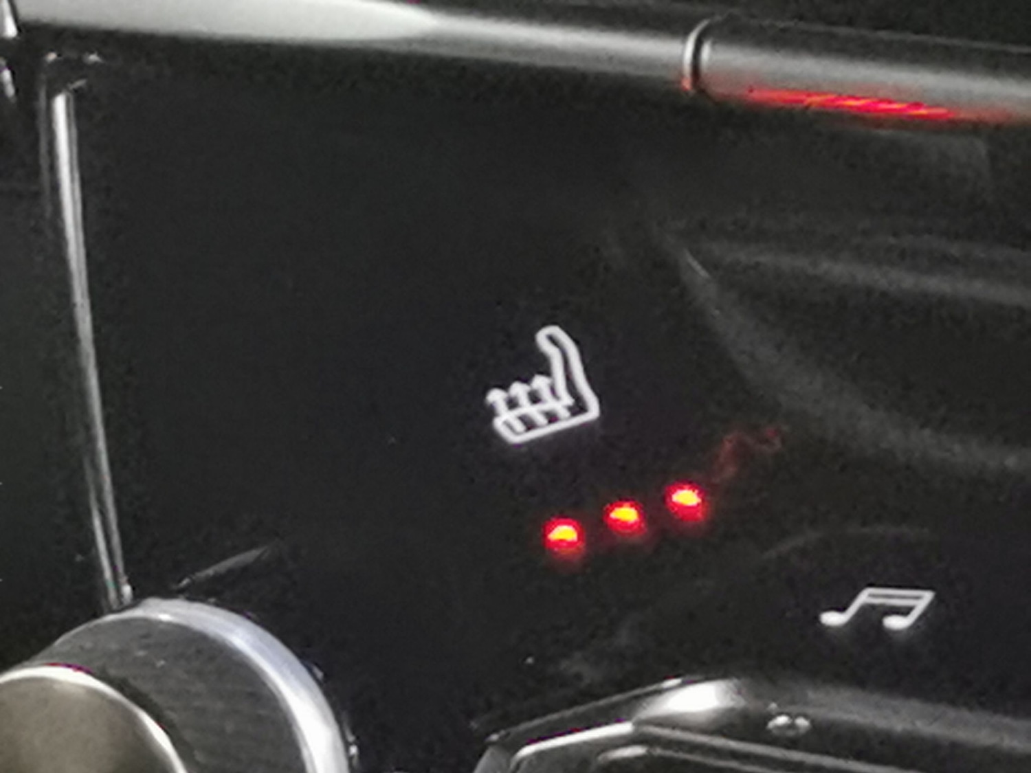 Used Peugeot E-2008 2022 for sale - 77244831: Photo 17