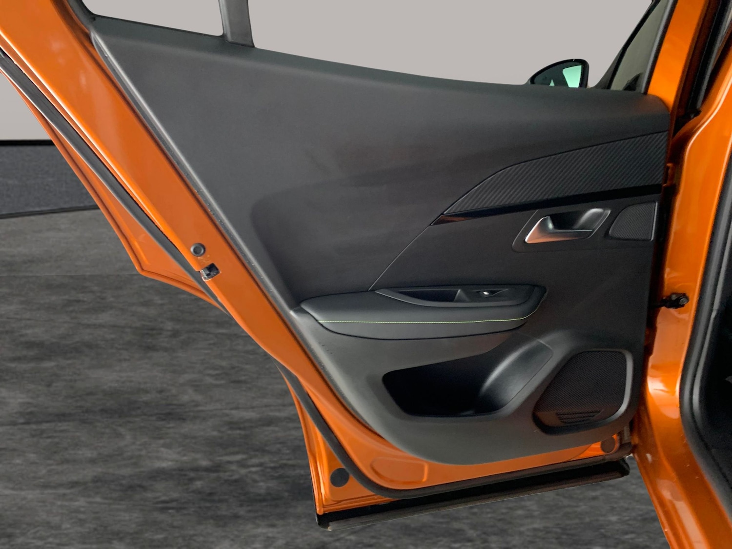 Used Peugeot E-2008 2022 for sale - 77244831: Photo 30