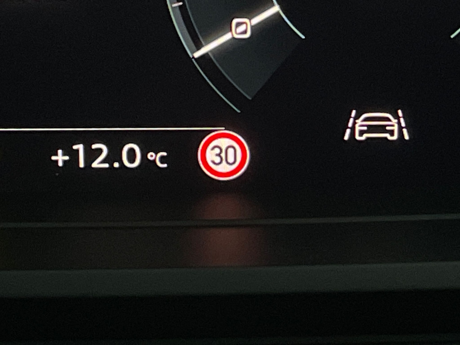 Used Audi Q4 e-tron 2023 for sale - 77833661: Photo 24