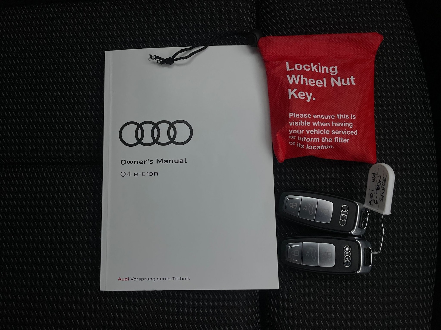 Used Audi Q4 e-tron 2023 for sale - 77833661: Photo 37