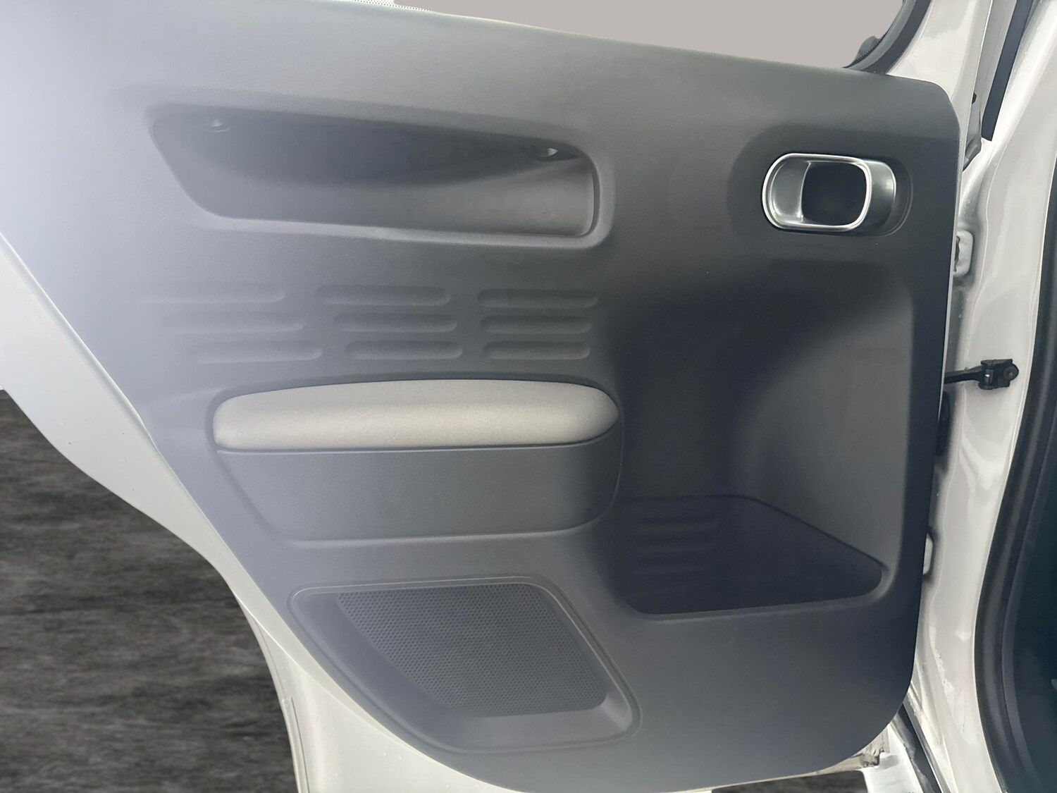 Used Citroen C4 Cactus for sale - 77364889: Photo 25