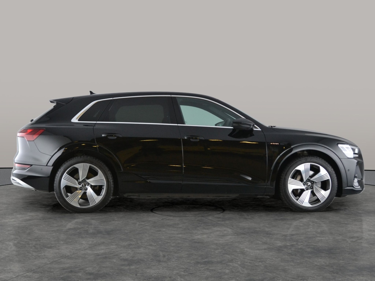 Used Audi e-tron 2022 for sale - 77219129: Photo 12