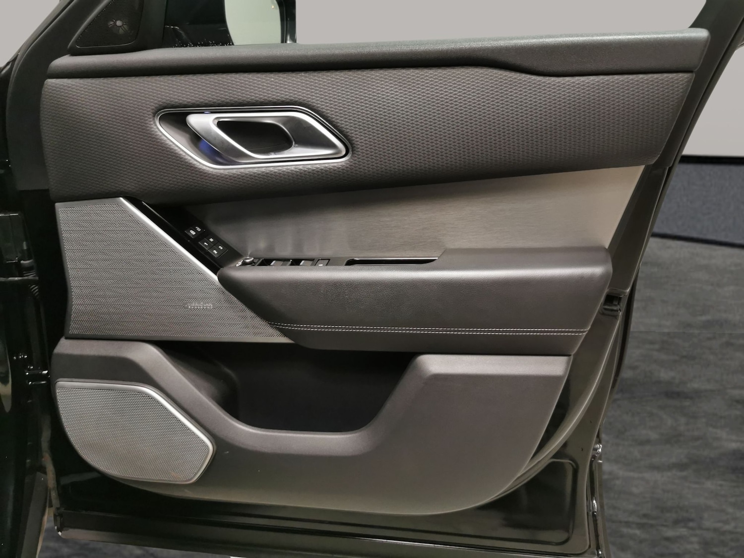 Used Land Rover Range Rover Velar 2021 for sale - 77043404: Photo 30