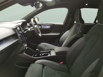 Used Volvo XC40 2022 for sale - 78550260: Photo