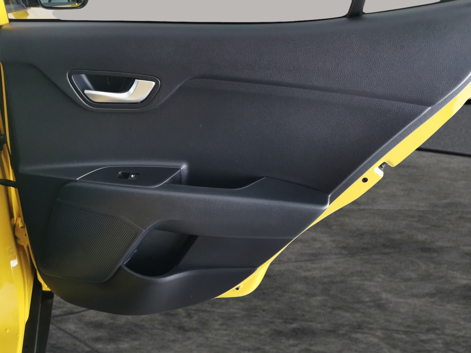 Used Kia Stonic 2022 for sale - 77776069: Photo 27