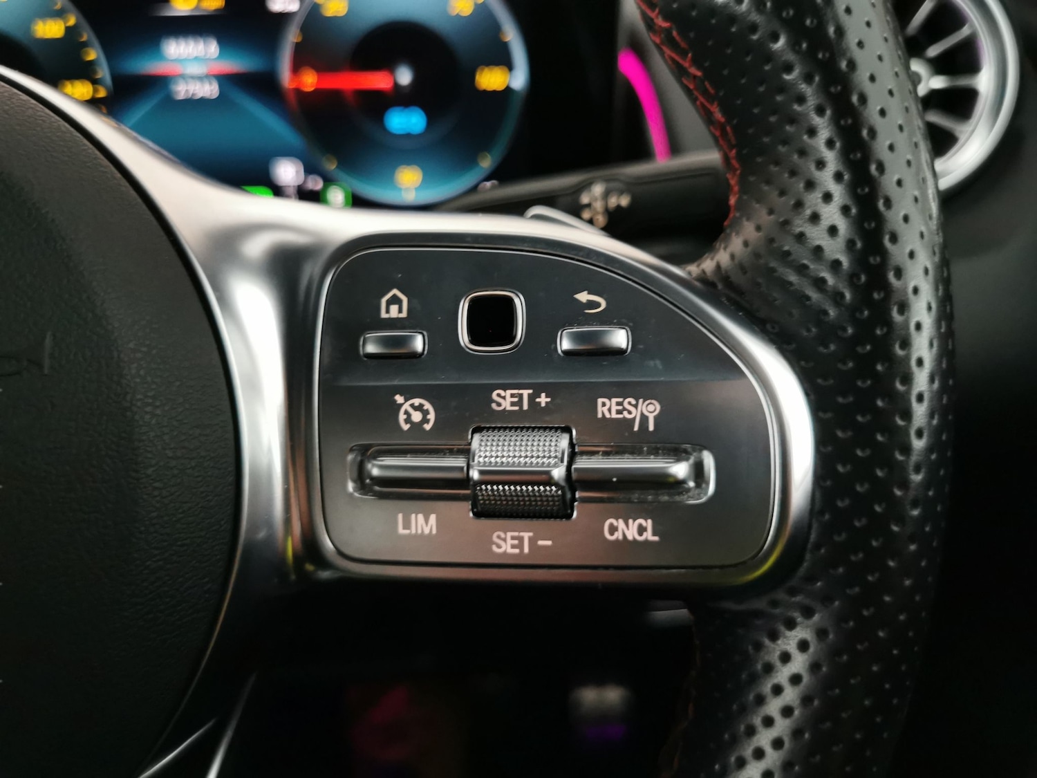 Used Mercedes-Benz EQB 2023 for sale - 77776034: Photo 24