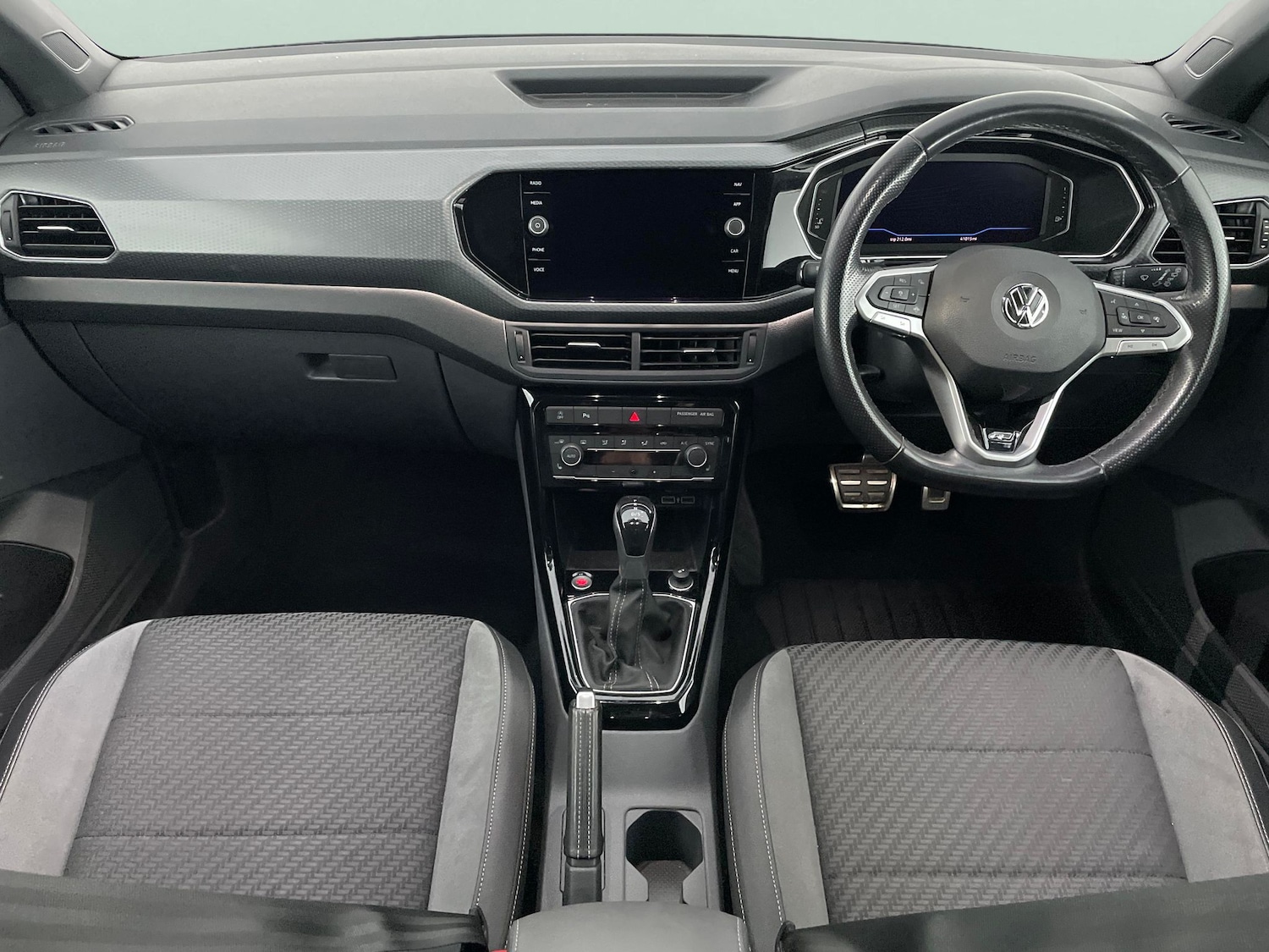 Used Volkswagen T-Cross 2020 for sale - 77555712: Photo 4