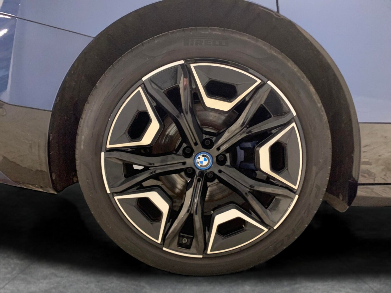 Used BMW iX 2022 for sale - 76931941: Photo 34