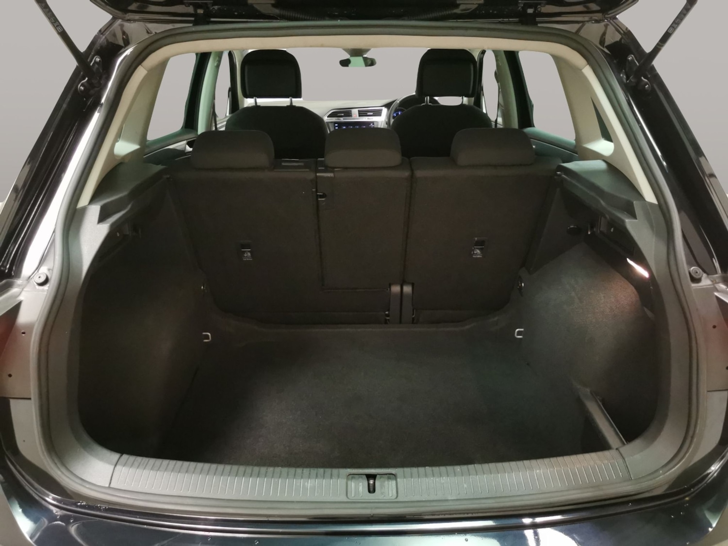 Used Volkswagen Tiguan 2021 for sale - 77581768: Photo 31