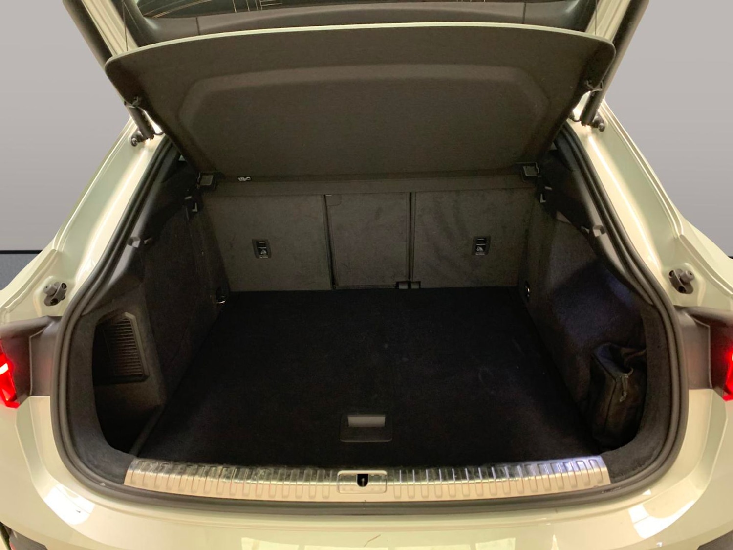 Vehicle 43