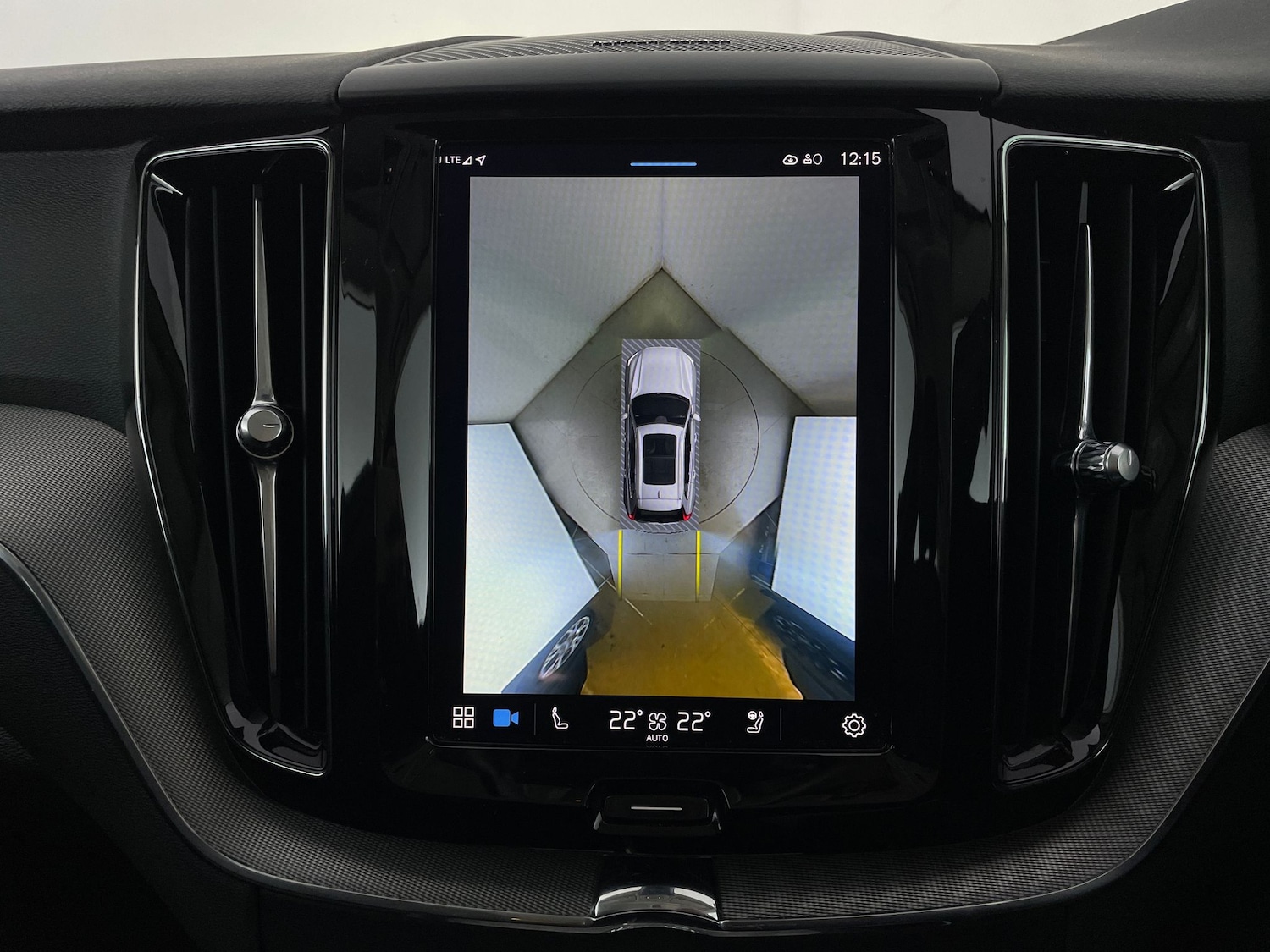 Used Volvo XC60 2022 for sale - 77435501: Photo 7