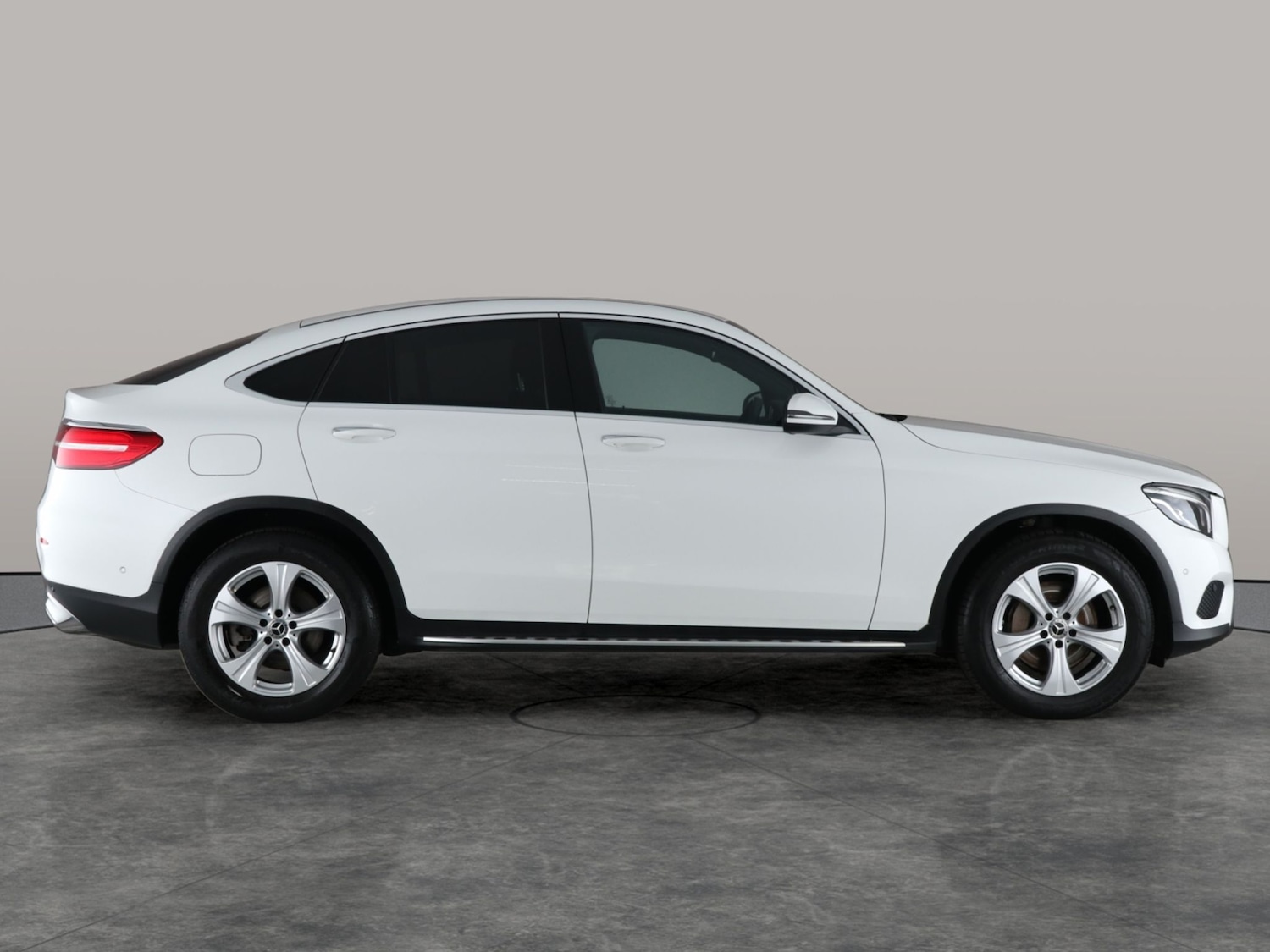 Used Mercedes-Benz GLC 2018 for sale - 76339481: Photo 13