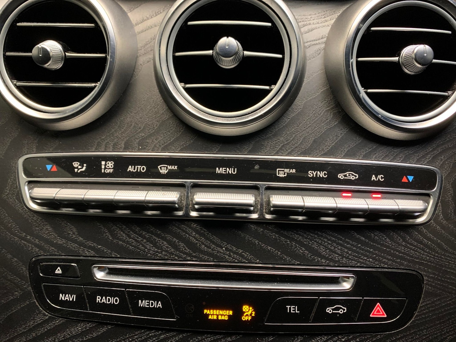 Used Mercedes-Benz GLC 2018 for sale - 76339481: Photo 24
