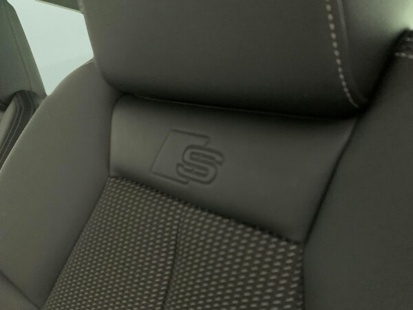 Used Audi Q4 e-tron 2023 for sale - 76240923: Photo 31