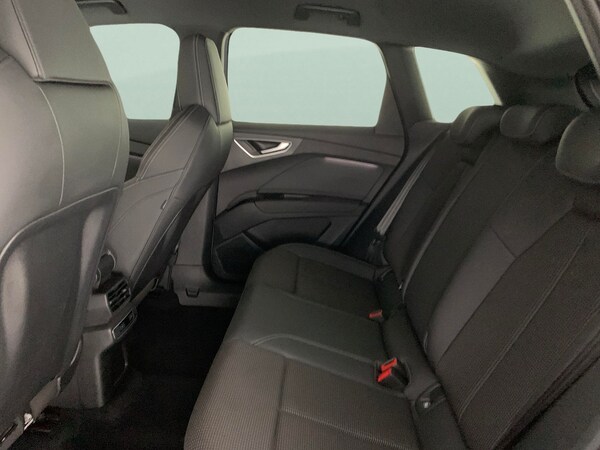 Used Audi Q4 e-tron 2023 for sale - 76240923: Photo 38
