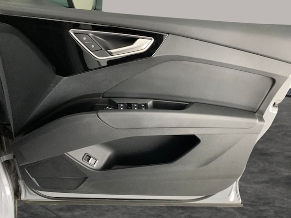 Used Audi Q4 e-tron 2023 for sale - 76240923: Photo 43