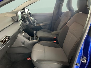 Used Dacia Sandero Stepway 2024 for sale - 76971715: Photo