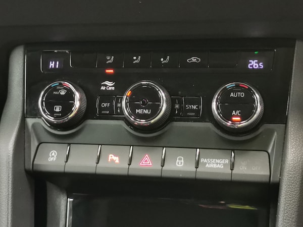 Used Skoda Karoq 2021 for sale - 76244972: Photo 21