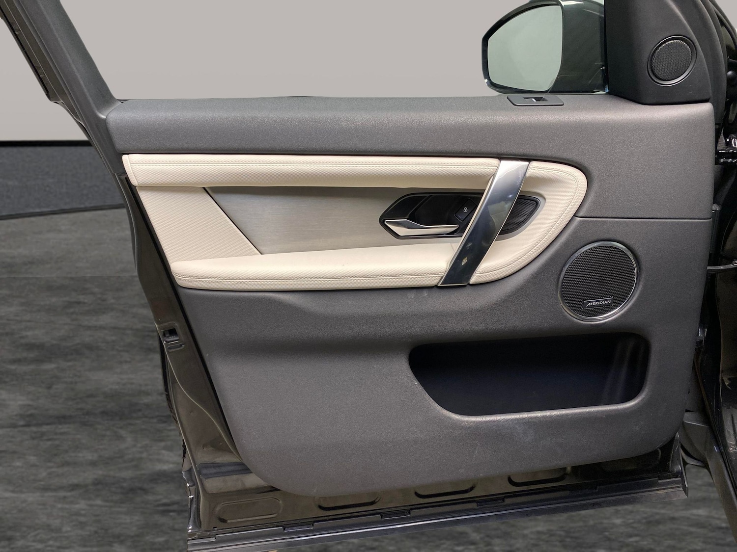 Used Land Rover Discovery Sport 2024 for sale - 78197830: Photo 30