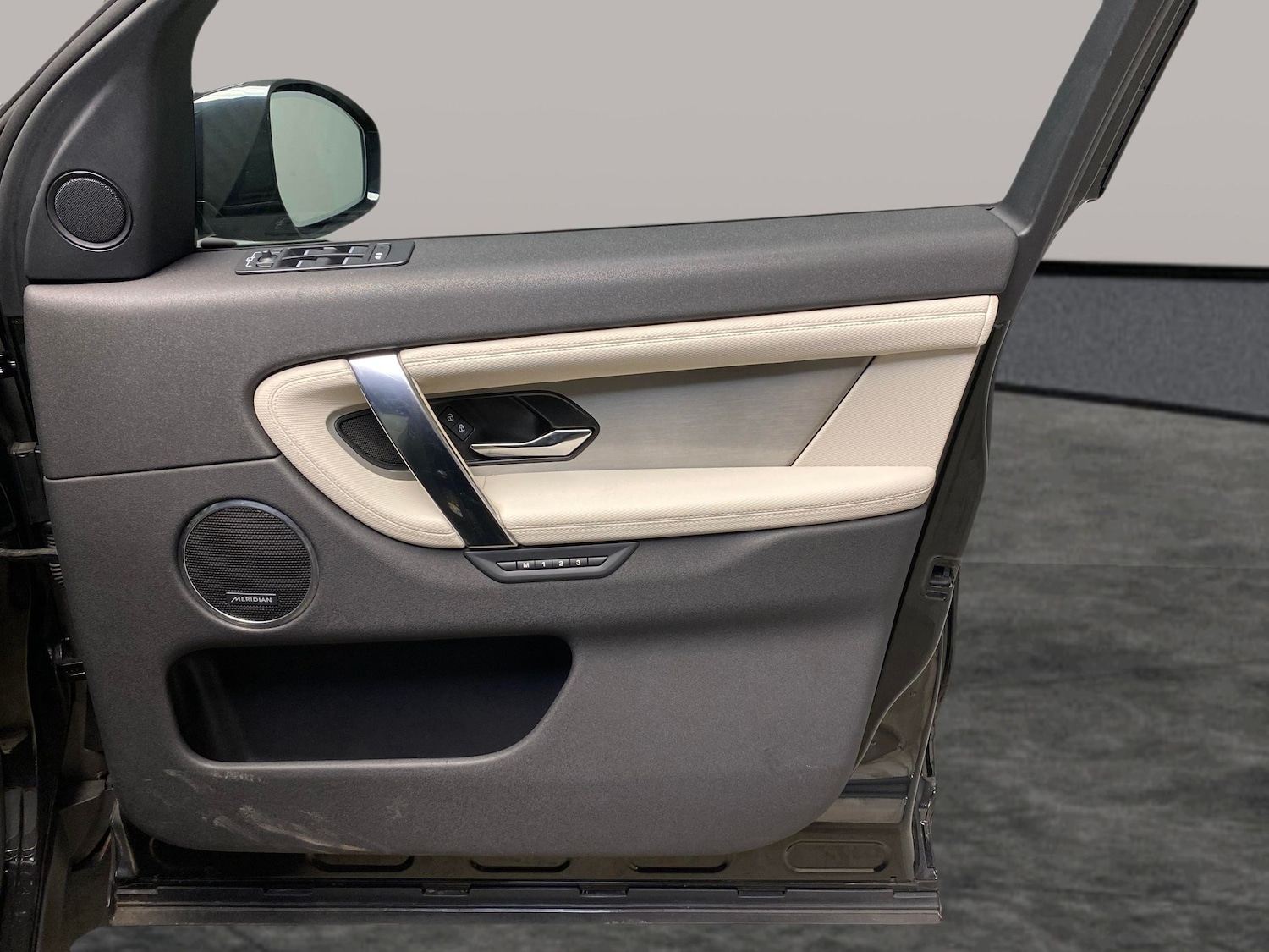 Used Land Rover Discovery Sport 2024 for sale - 78197830: Photo 33