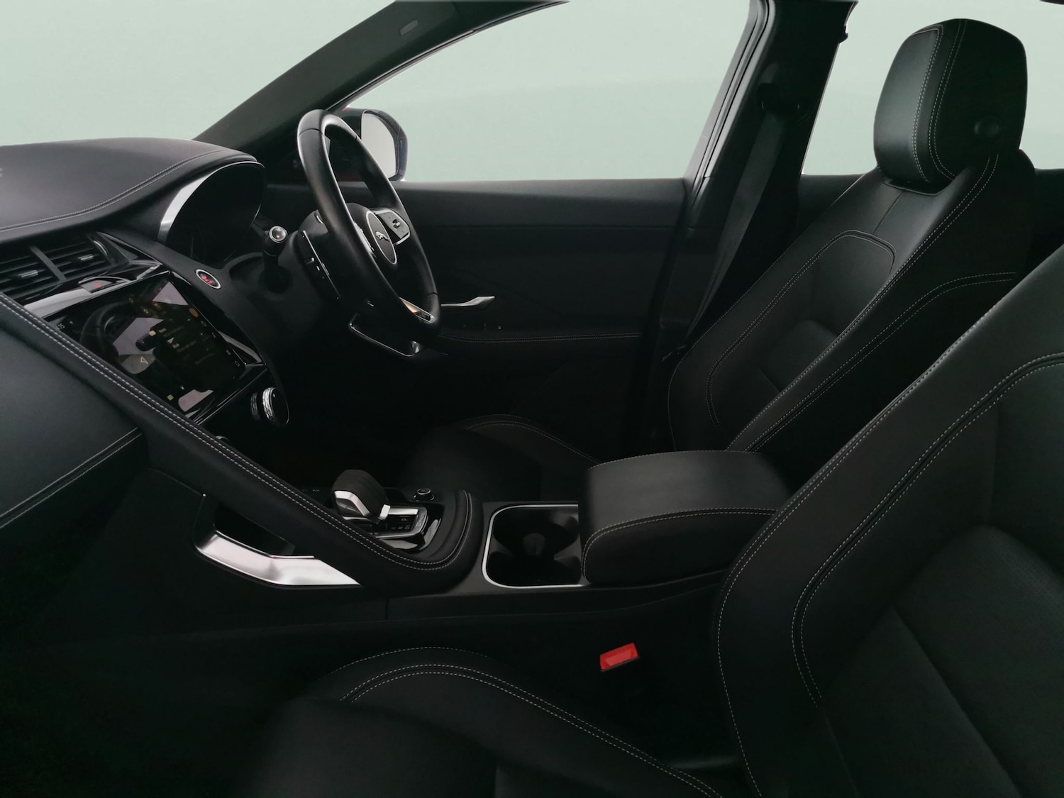 Used Jaguar E-Pace 2022 for sale - 77856097: Photo 4