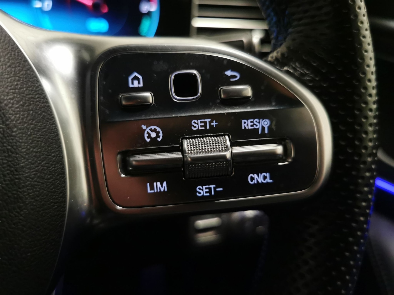 Used Mercedes-Benz GLE 2022 for sale - 77023845: Photo 23