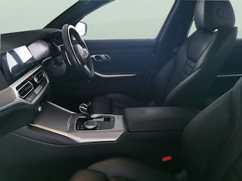 Used BMW 3 Series 2021 for sale - 77934664: Photo