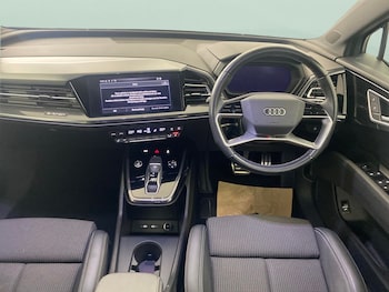 Used Audi Q4 e-tron 2021 for sale - 77373310: Photo