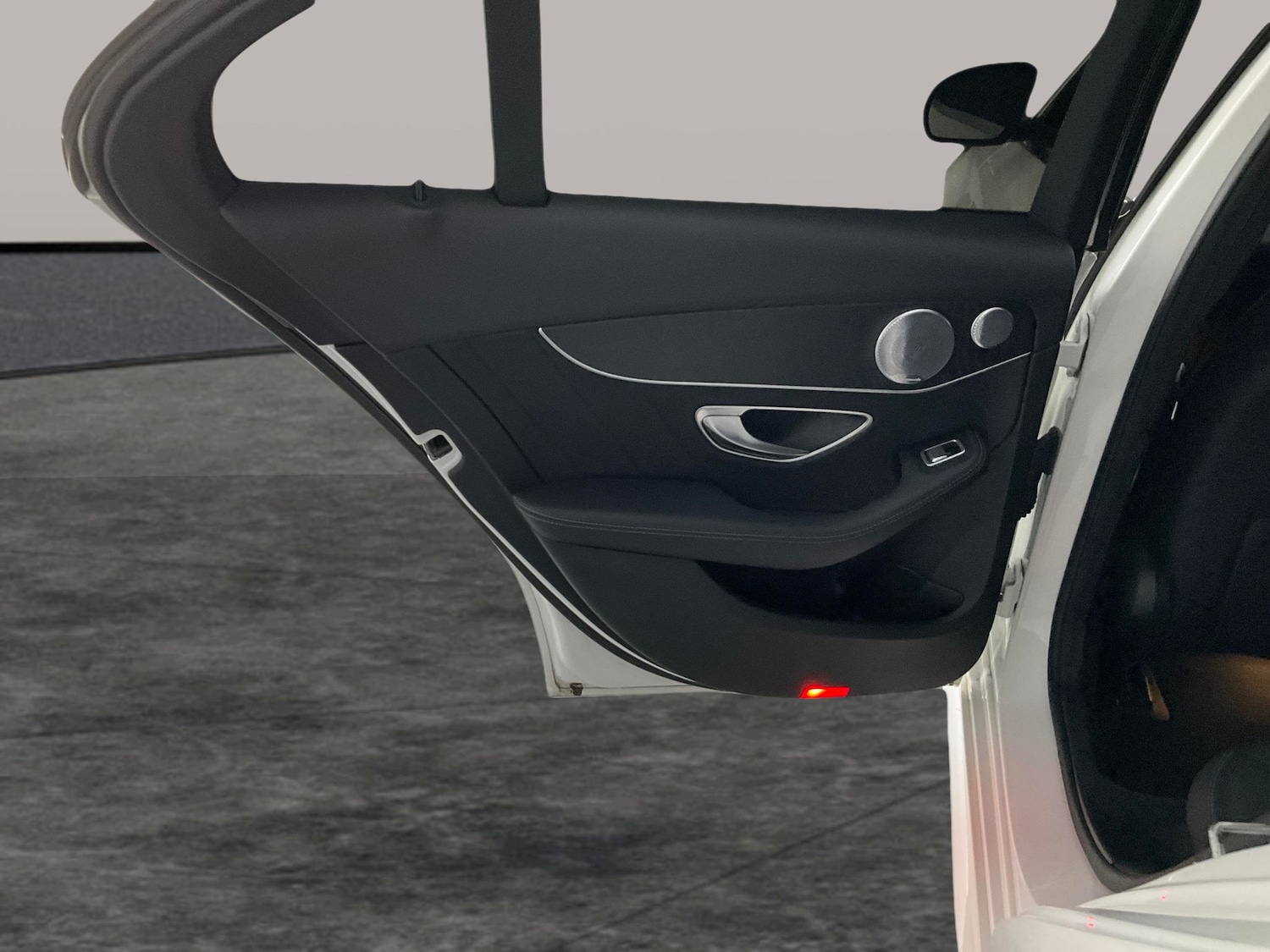 Used Mercedes-Benz C Class 2017 for sale - 76554972: Photo 33