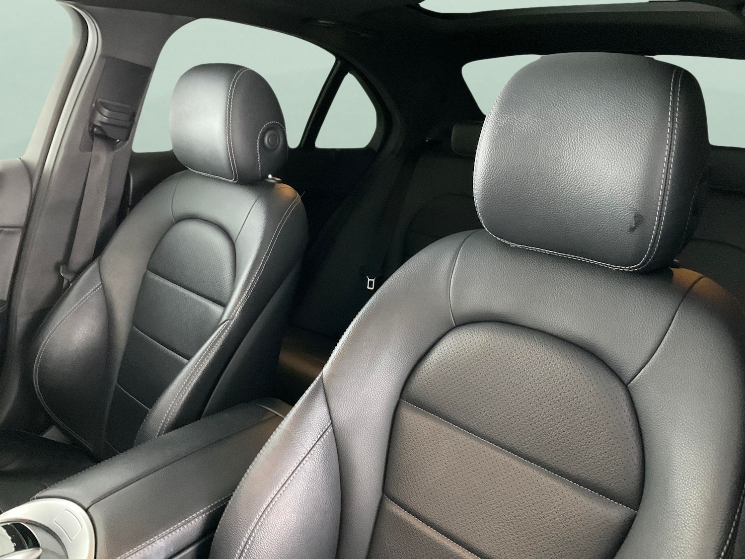 Used Mercedes-Benz C Class 2017 for sale - 76554972: Photo 9