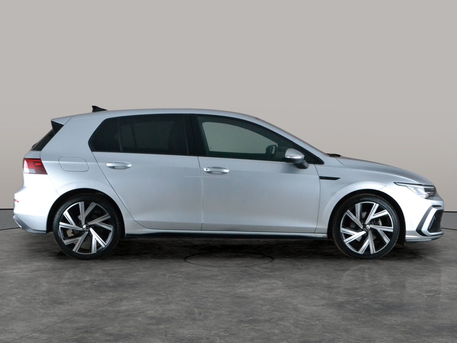 Used Volkswagen Golf 2024 for sale - 78178185: Photo 8