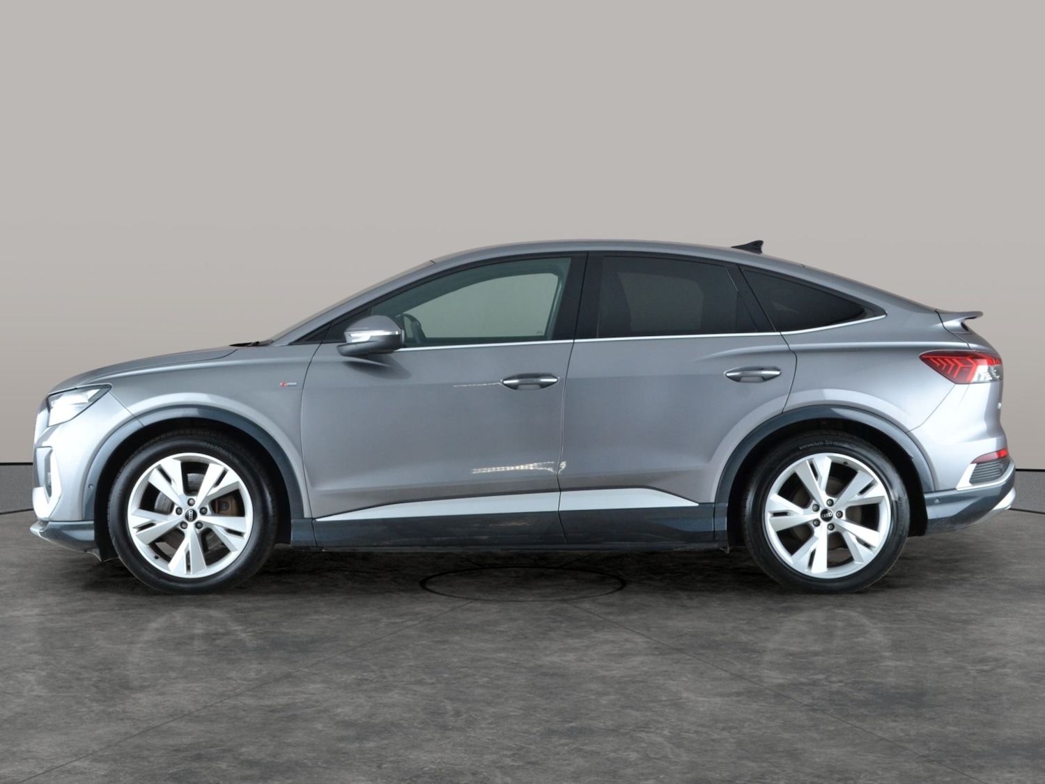 Used Audi Q4 e-tron 2022 for sale - 77294929: Photo 13