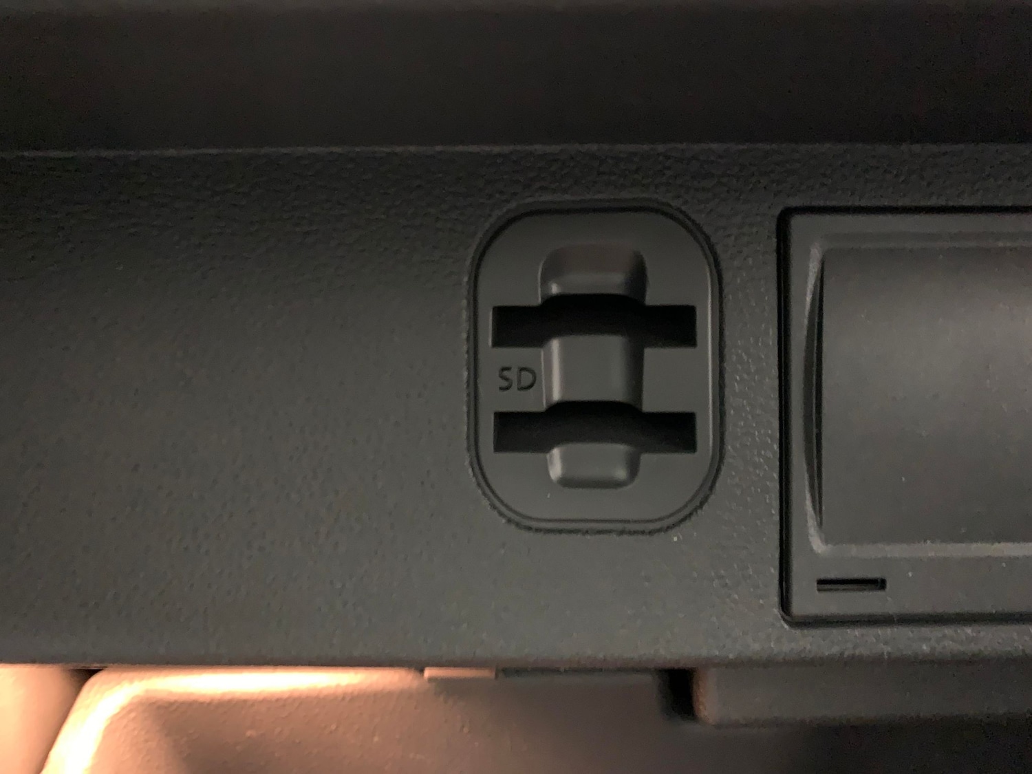 Used Volkswagen T-Roc 2022 for sale - 76627556: Photo 13