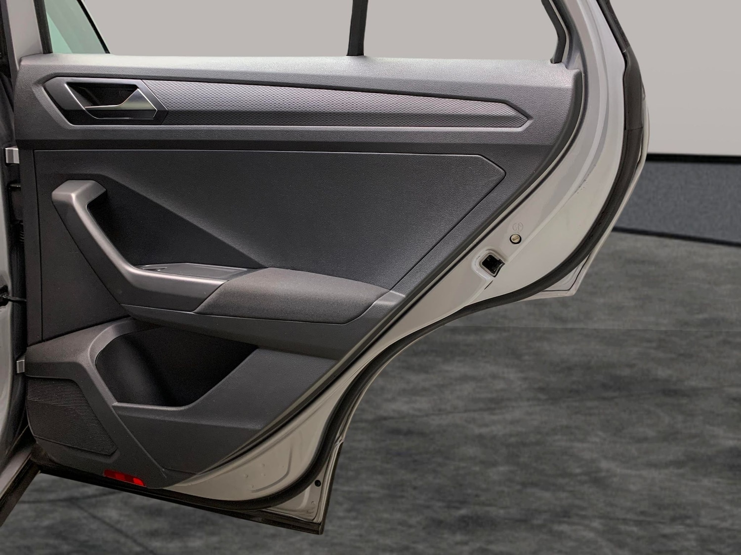 Used Volkswagen T-Roc 2022 for sale - 76627556: Photo 27