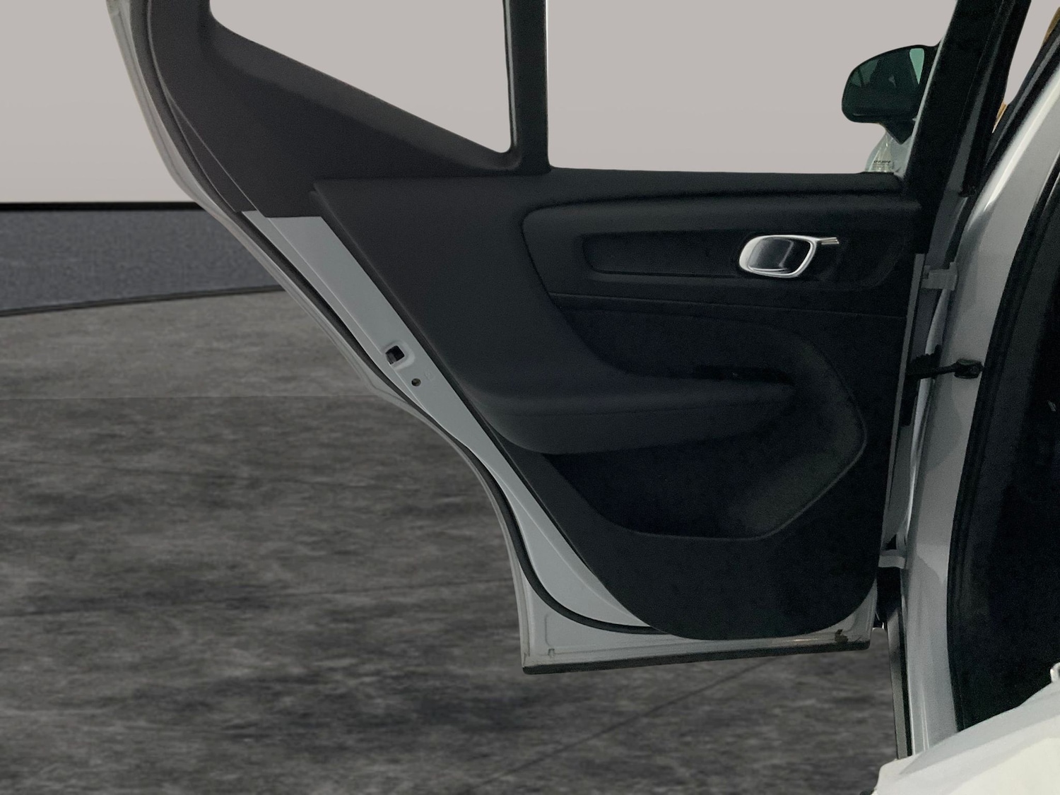 Used Volvo XC40 2022 for sale - 77170869: Photo 29