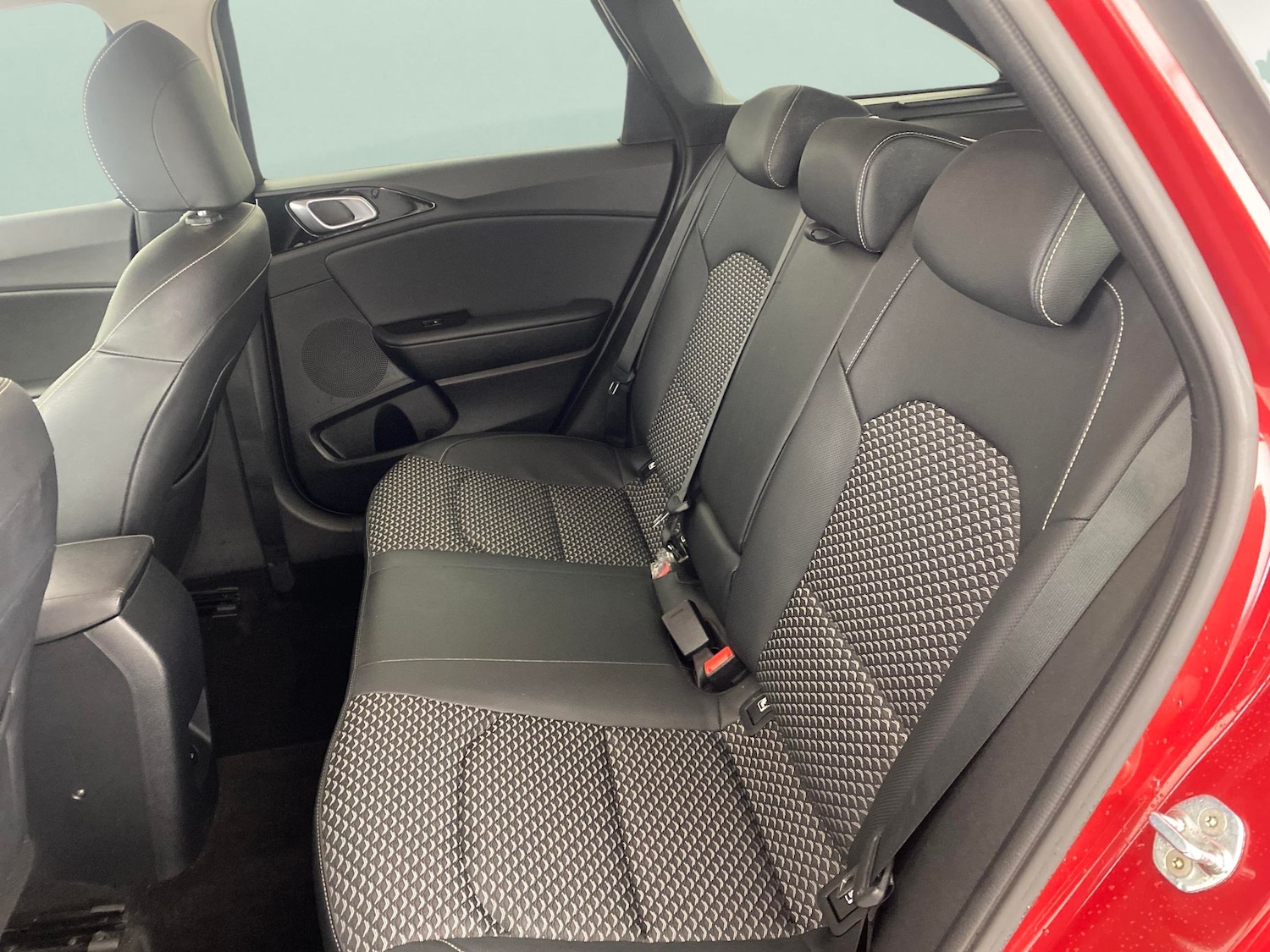 Used Kia Ceed 2022 for sale - 76452493: Photo 41