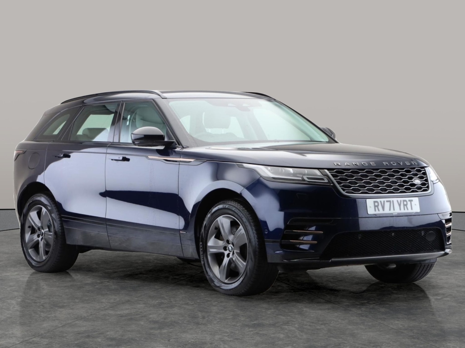 Used Land Rover Range Rover Velar 2021 for sale - 77136702: Photo 4