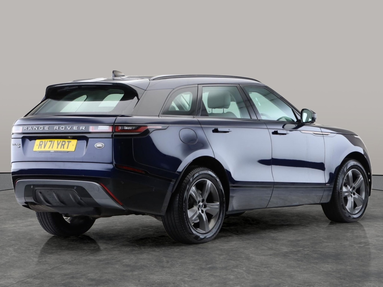 Used Land Rover Range Rover Velar 2021 for sale - 77136702: Photo 6
