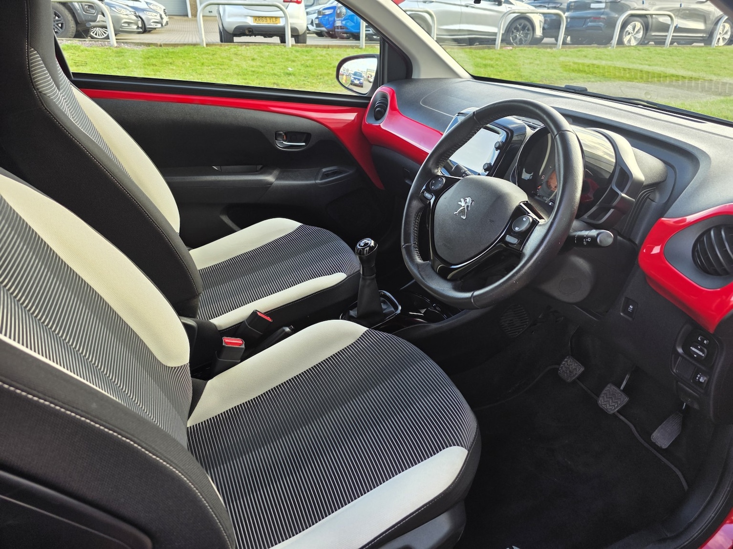 Used Peugeot 108 2017 for sale - 77494778: Photo 12