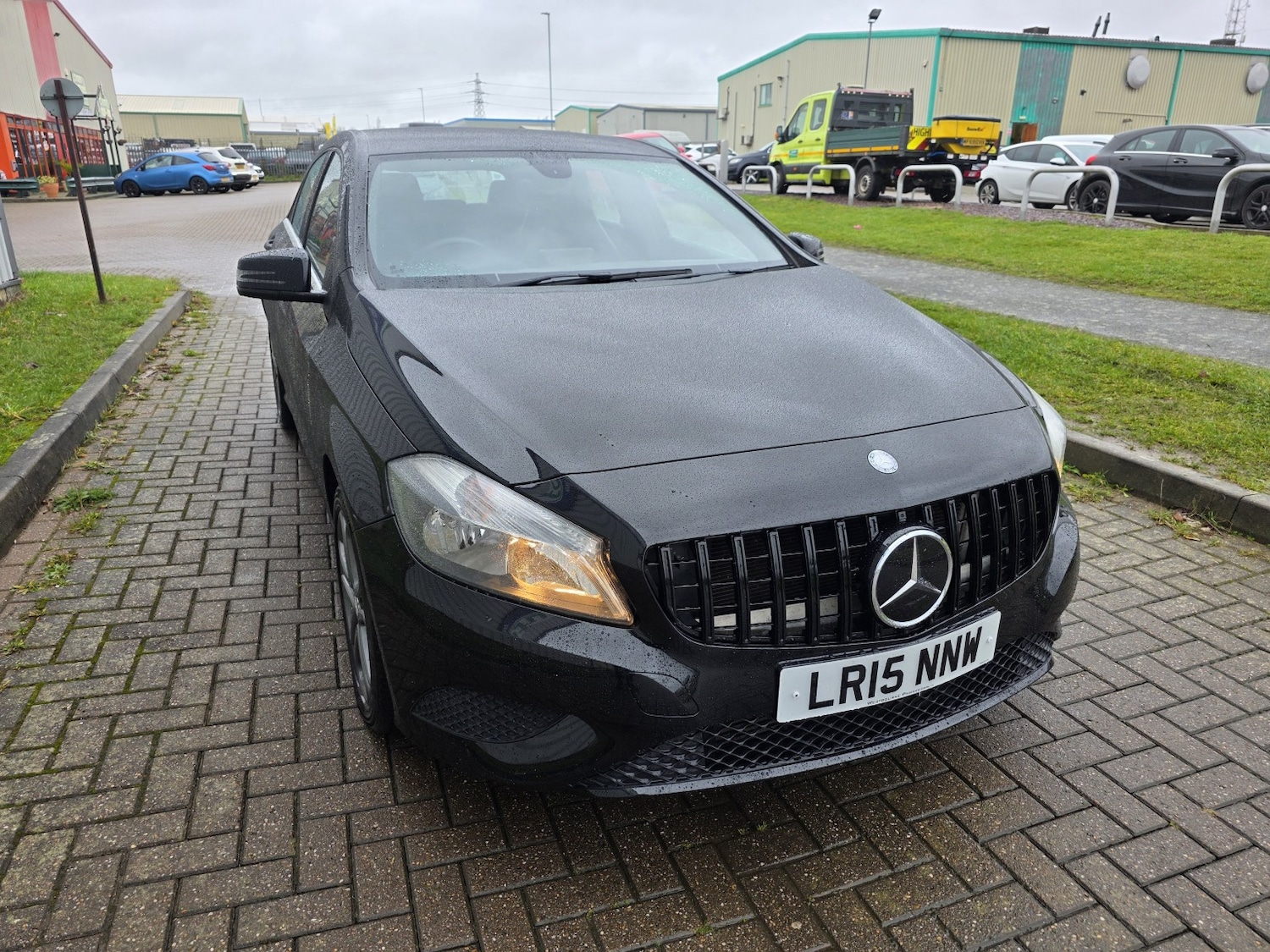 Used Mercedes-Benz A-Class 2015 for sale - 76769919: Photo 2