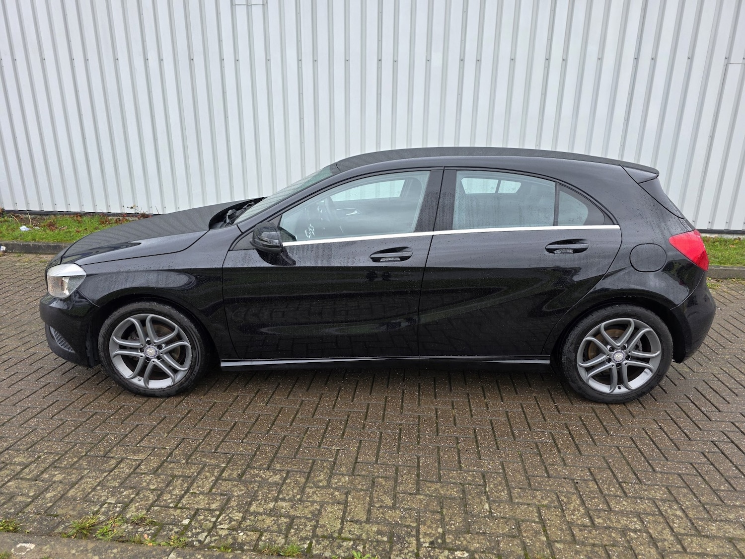 Used Mercedes-Benz A-Class 2015 for sale - 76769919: Photo 7