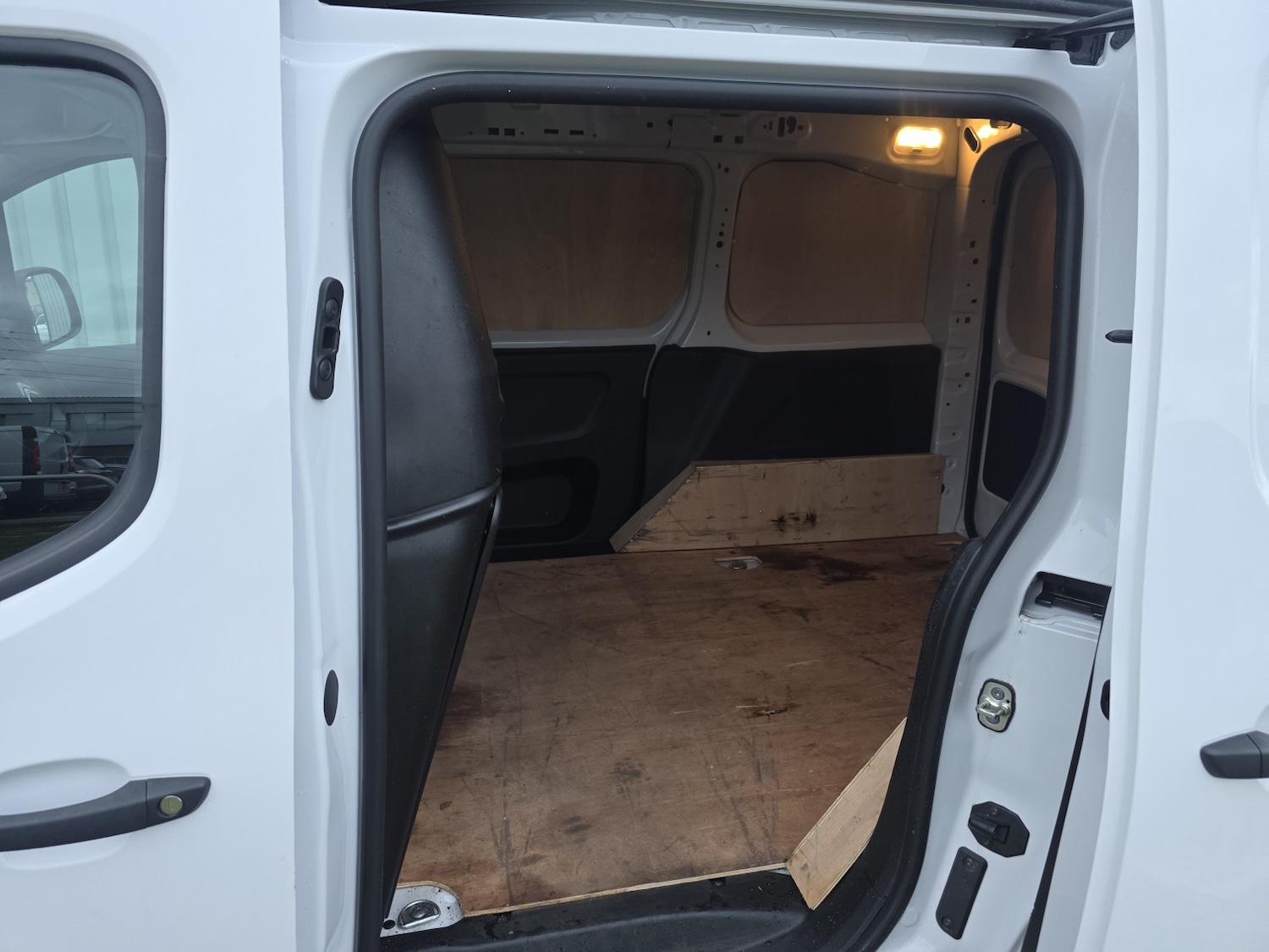 Used Citroen Berlingo 2023 for sale - 77093920: Photo 15