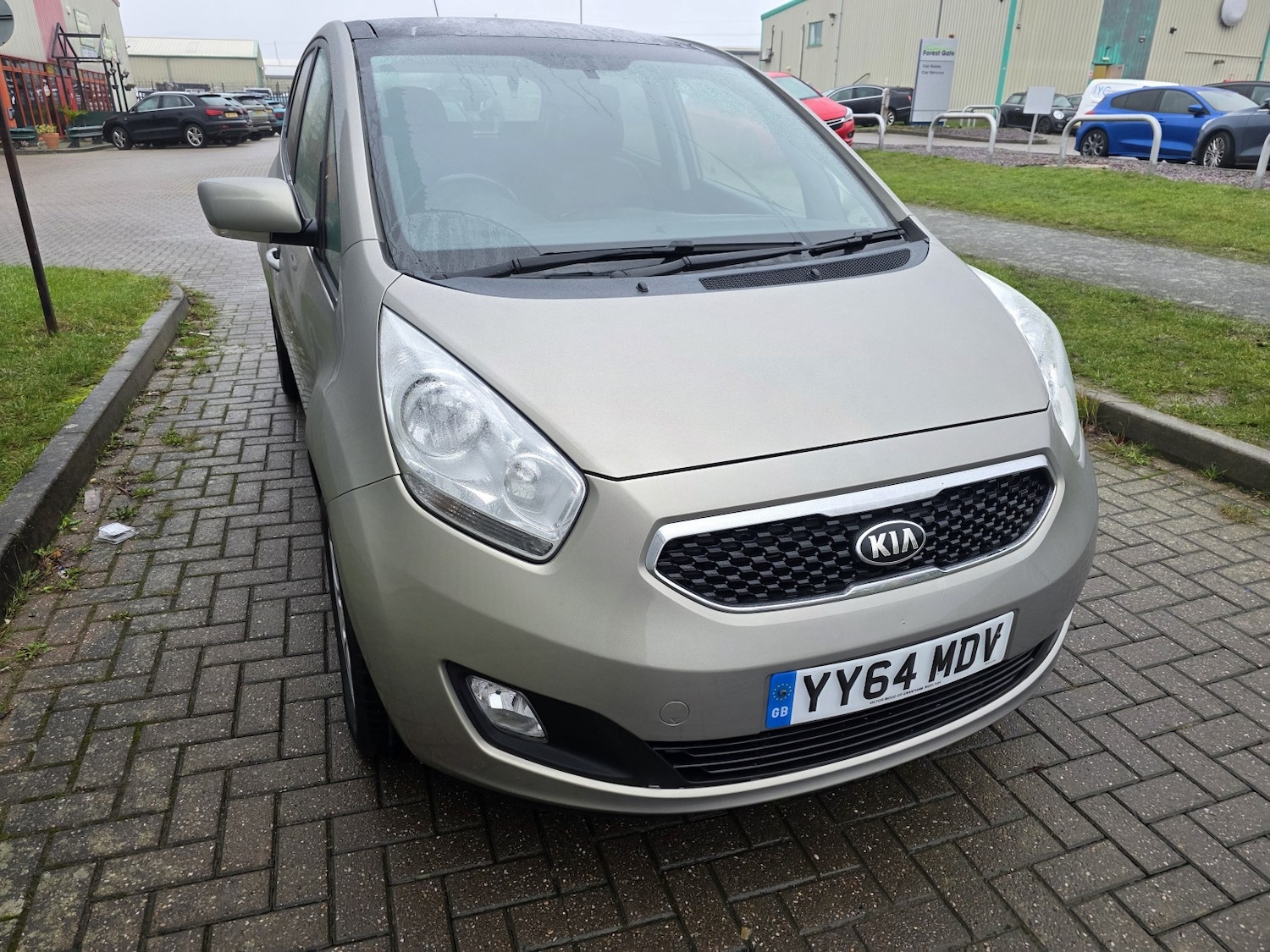 Used Kia Venga 2014 for sale - 76982788: Photo 2