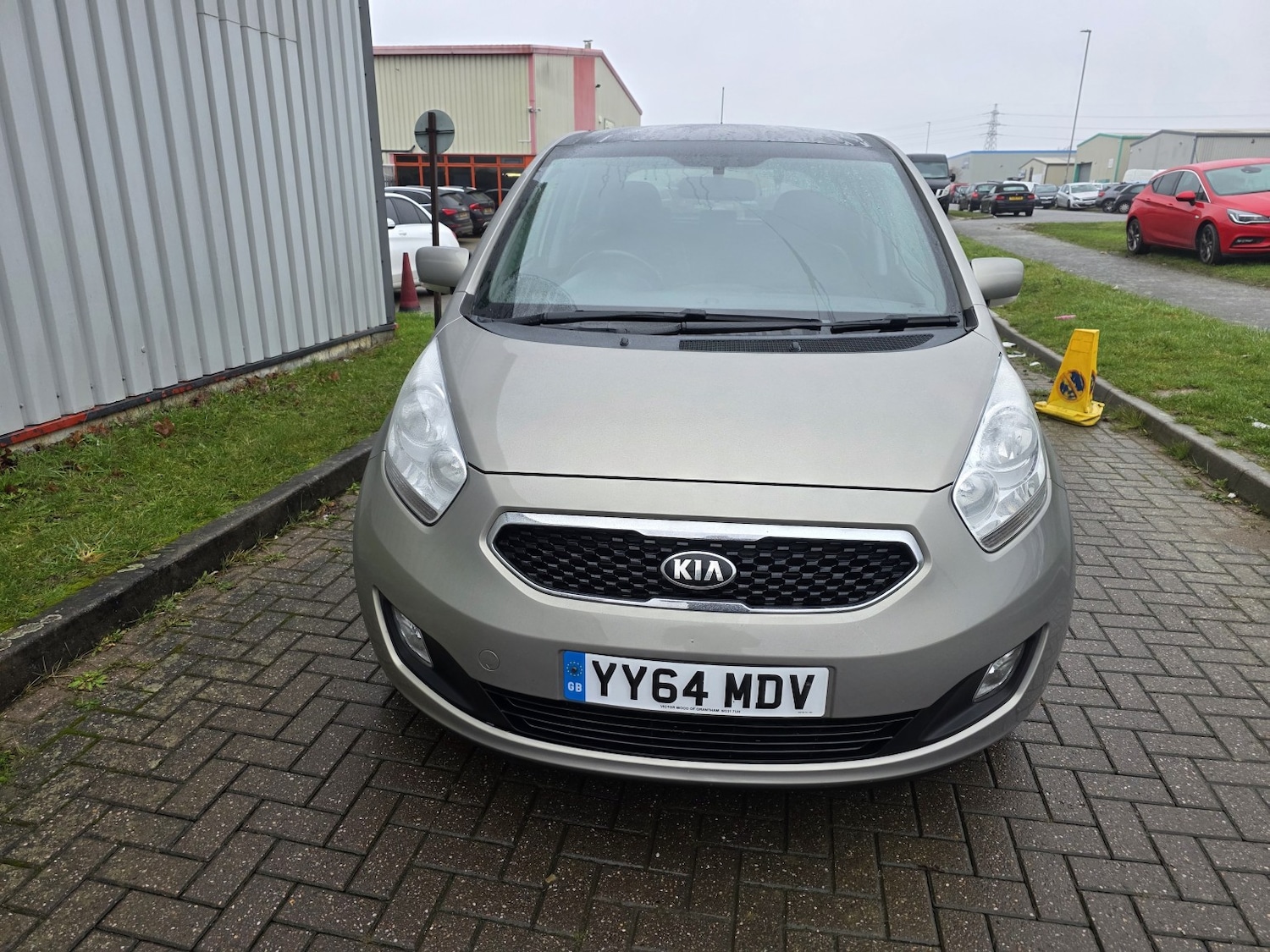 Used Kia Venga 2014 for sale - 76982788: Photo 4