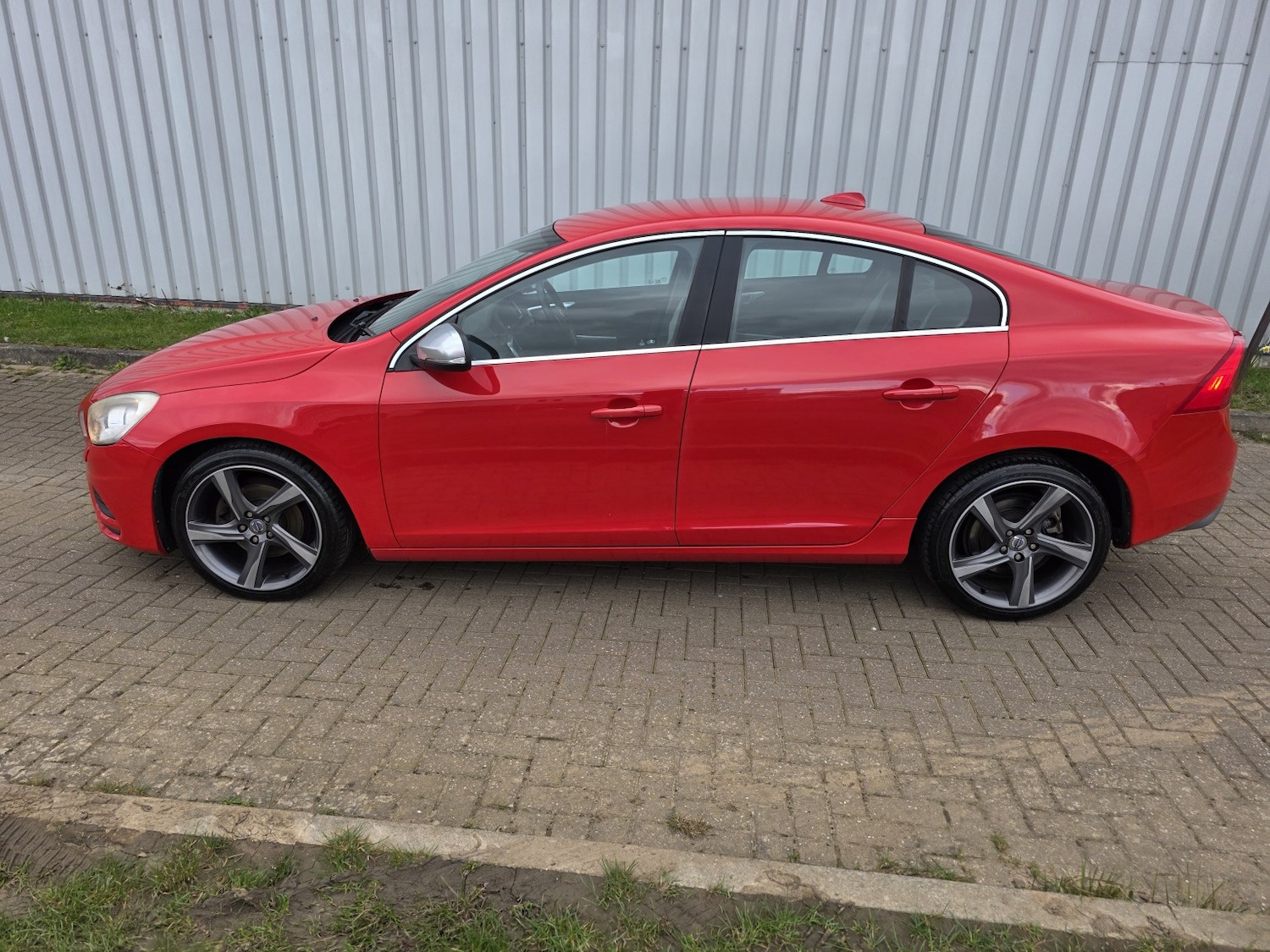 Used Volvo S60 2011 for sale - 77822313: Photo 7