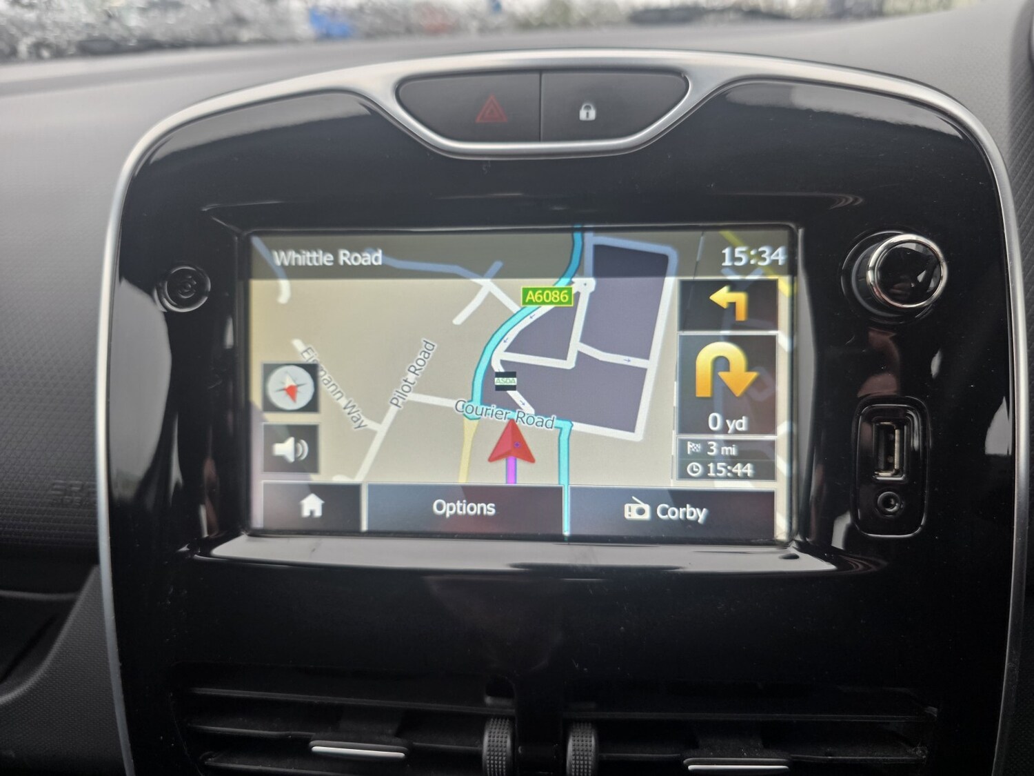 Used Renault Clio 2015 for sale - 77548261: Photo 13